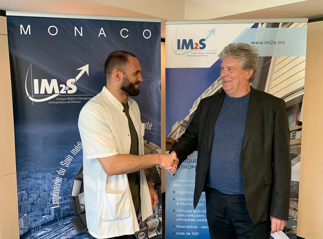 Dr Julien BRIZI, spécialisé en Médecine et Traumatologie du Sport à l’IM2S, et M. Jean DAUMAS, Président de l’Association Nice Côte d'Azur Athlétisme (NCAA)