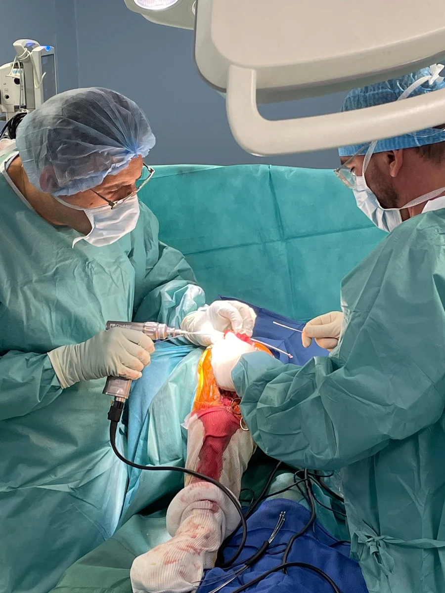 Dr Schlatterer – chirurgie allogreffe genou Dr Schlatterer - chirurgie allogreffe genou
